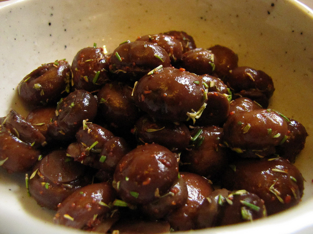 Rosemary Thyme Marinated Mushrooms