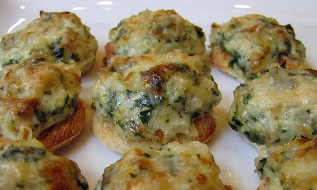 Easy Onion Cheese Rounds