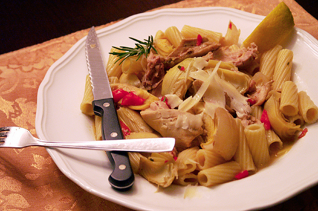 Easy Slow Cooker Artichoke Garlic Chicken