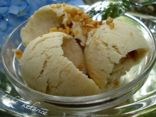 Banana in brown sugar ice cream