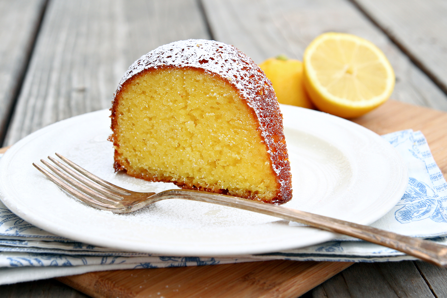 Lemonade Bundt Cake