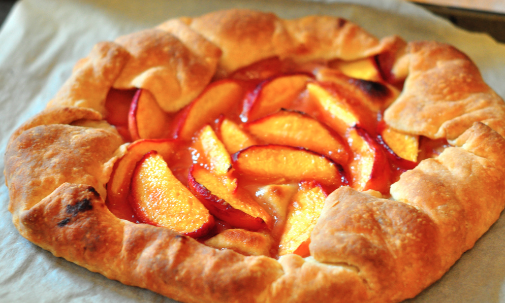 Peach Crostata