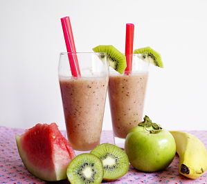 Watermelon, Kiwi, Apple and Frozen Banana Smoothie