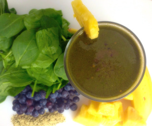 TROPICAL BANANA GREEN SMOOTHIE